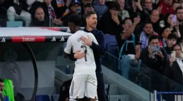 رأي صريح.. محلل إسباني يتهم ريال مدريد بتفضيل فينيسيوس على ألونسو